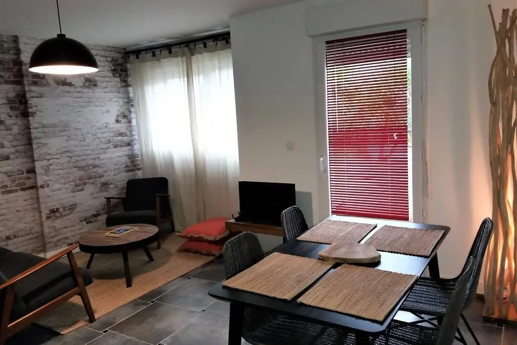 Avec Parking Prive Et Terrasse, Proche Jardin Botanique Apartment Brest
